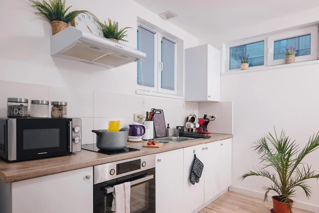 Διαμέρισμα 5 Min To Citycenter - House & Garden - Netflix, Playstation & Wifi Σόφια