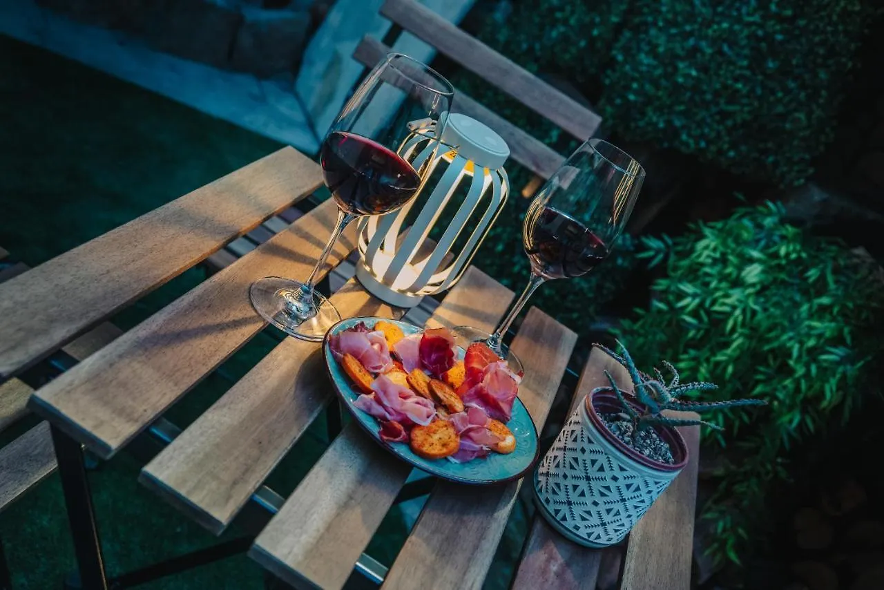 Διαμέρισμα 5 Min To Citycenter - House & Garden - Netflix, Playstation & Wifi Σόφια Βουλγαρία
