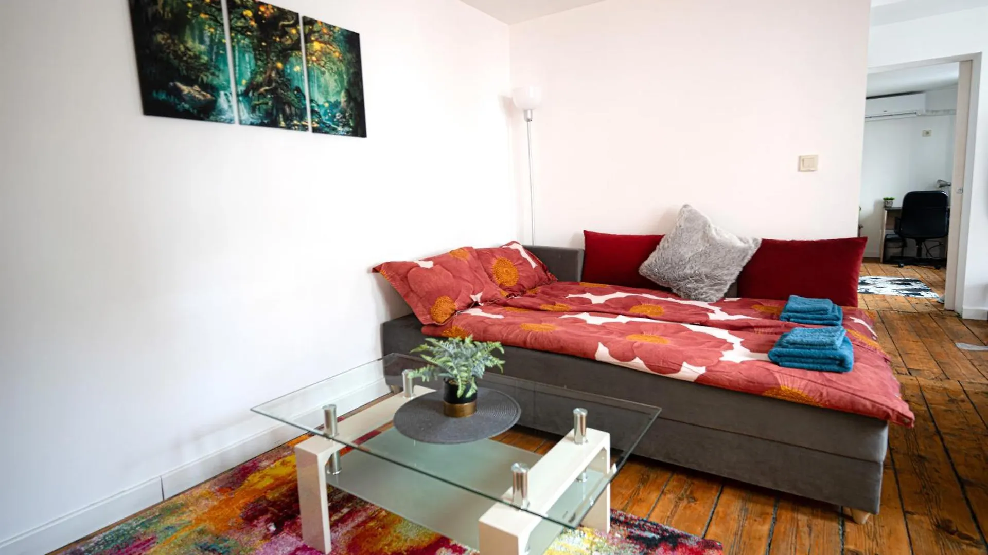 5 Min To Citycenter - House & Garden - Netflix, Playstation & Wifi 소피아 0*,  불가리아